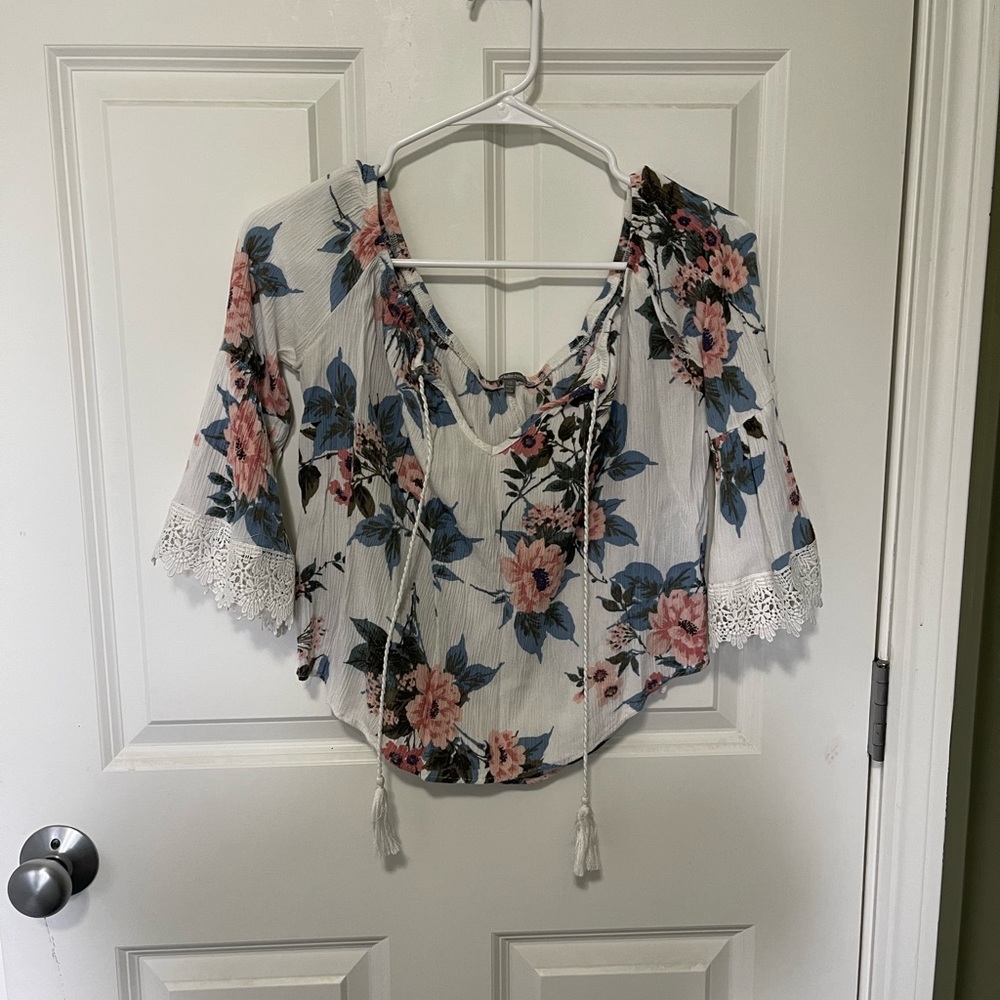 Off shoulder flower blouse
